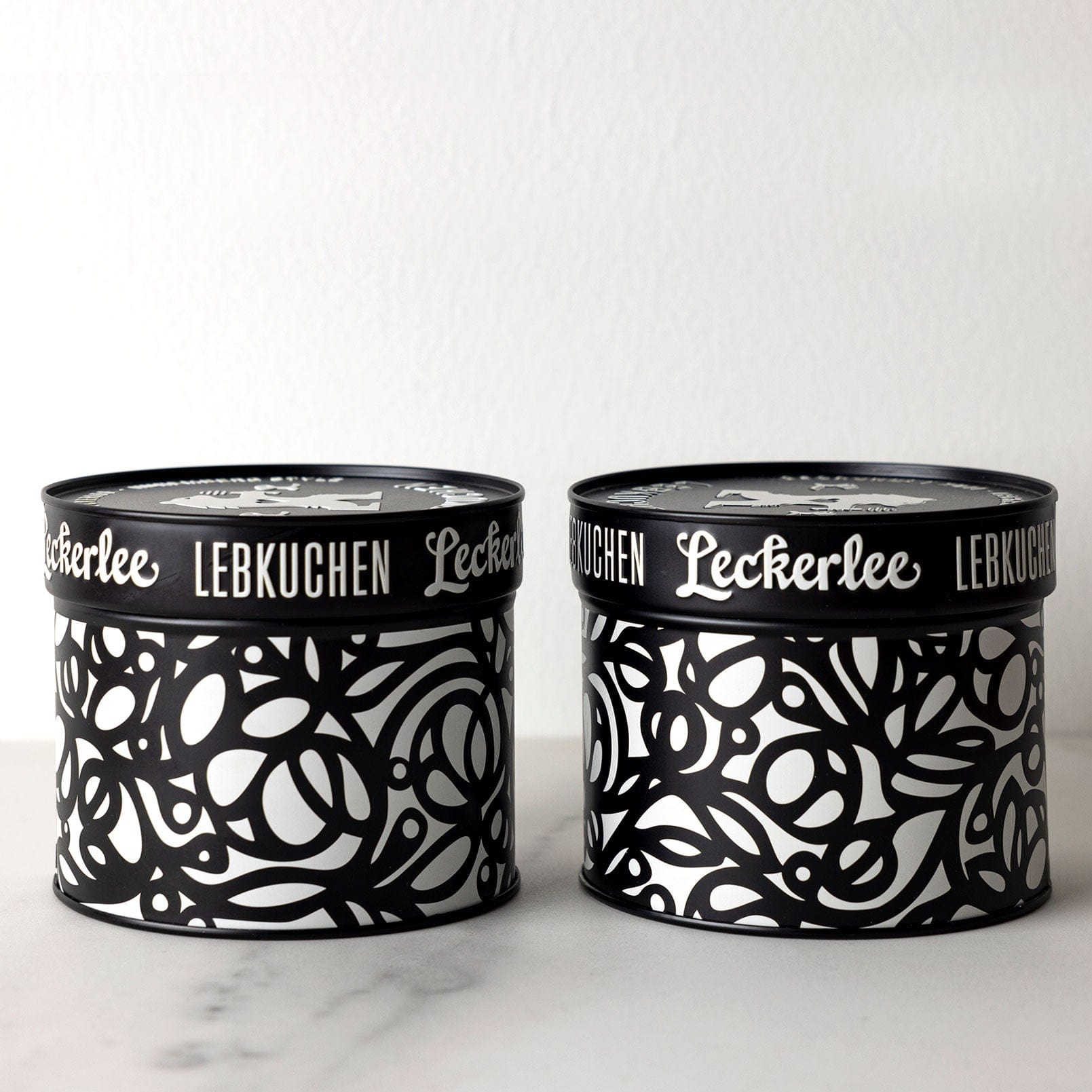 Abstract Peony lebkuchen Tin